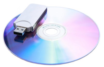 Fotolia, stockpics, USB-Stick, Booten, CD, DVD, Speichermedien