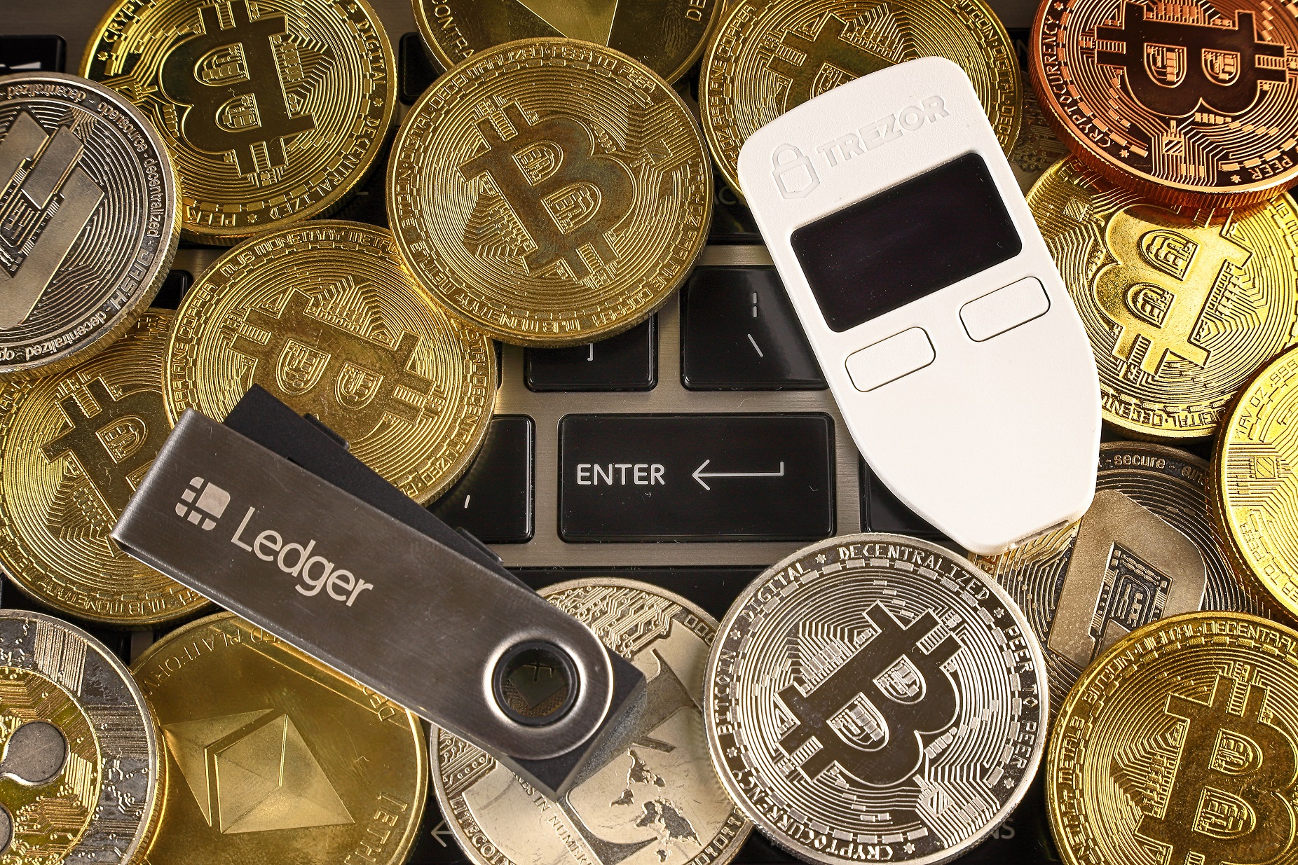 Bitcoin sicher aufbewahren im Hardware Wallet von Ledger
